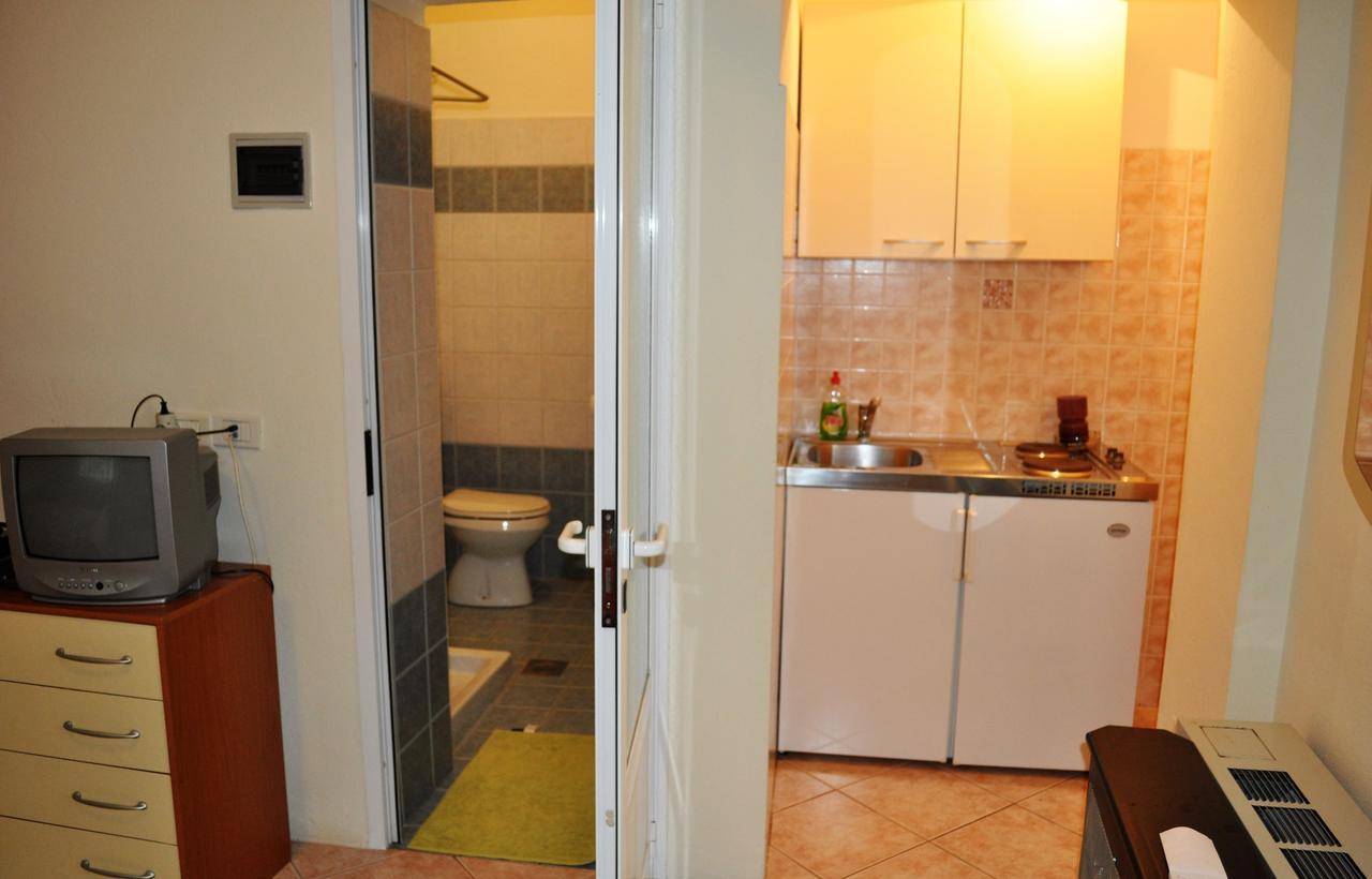 فونتانا Tri Srca Apartments & Rooms المظهر الخارجي الصورة
