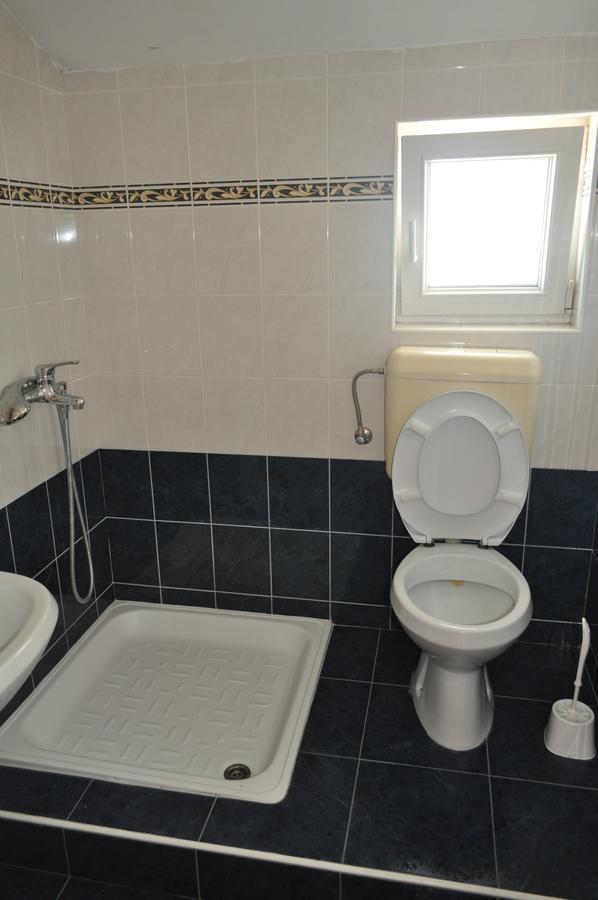 فونتانا Tri Srca Apartments & Rooms المظهر الخارجي الصورة