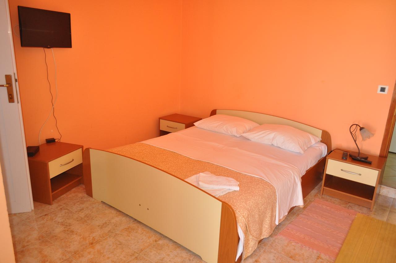 فونتانا Tri Srca Apartments & Rooms المظهر الخارجي الصورة