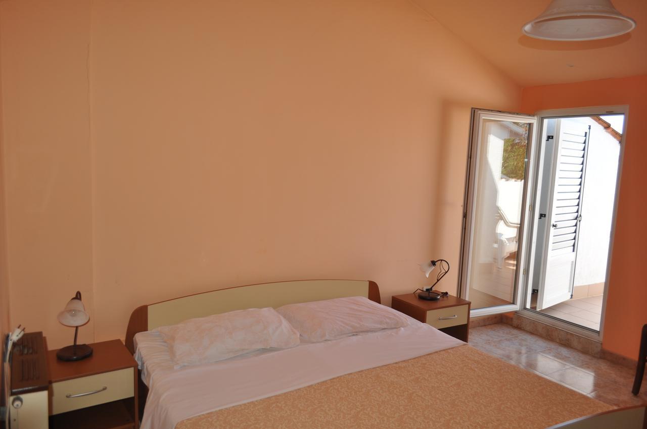 فونتانا Tri Srca Apartments & Rooms المظهر الخارجي الصورة