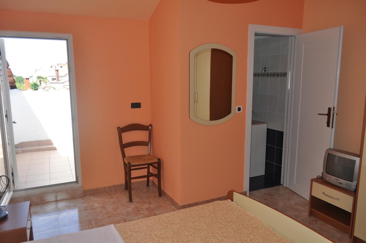 فونتانا Tri Srca Apartments & Rooms المظهر الخارجي الصورة